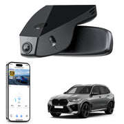 Car rearview mirror built-in dash cam with smartphone app control, 4K Ultra HD recording, GPS tracking, and BMW X5 Gen4 SUV models in the background.
